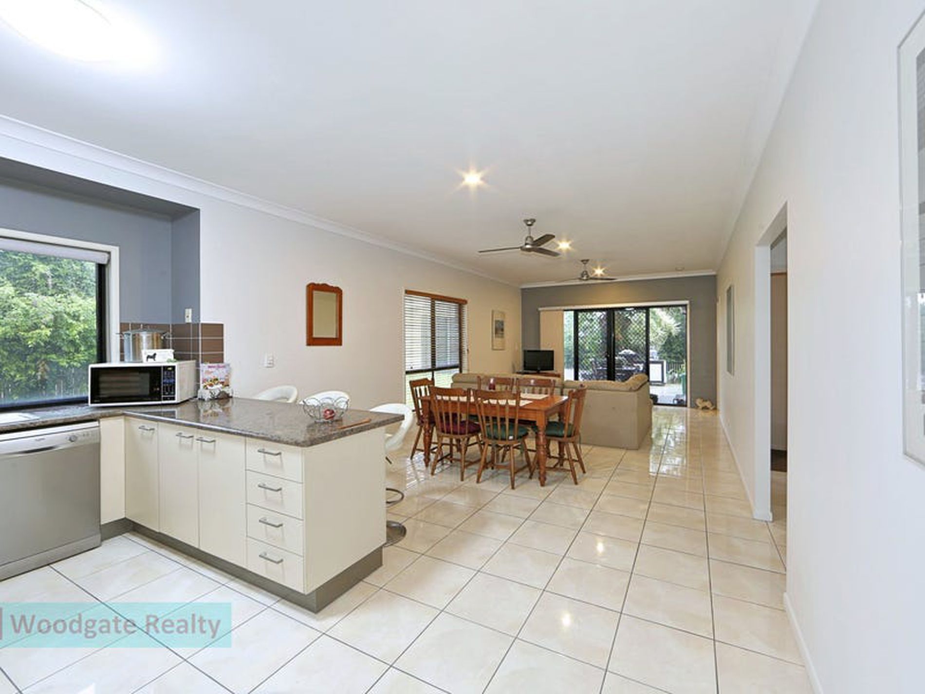 8 Honeyeater Court, Woodgate