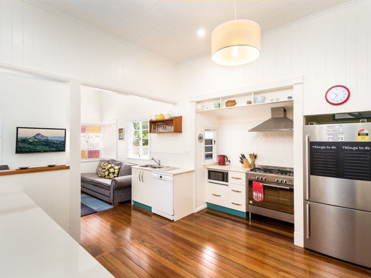 34 HERBERTON ROAD, Atherton
