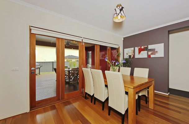 5 Snowden Place, Greenvale
