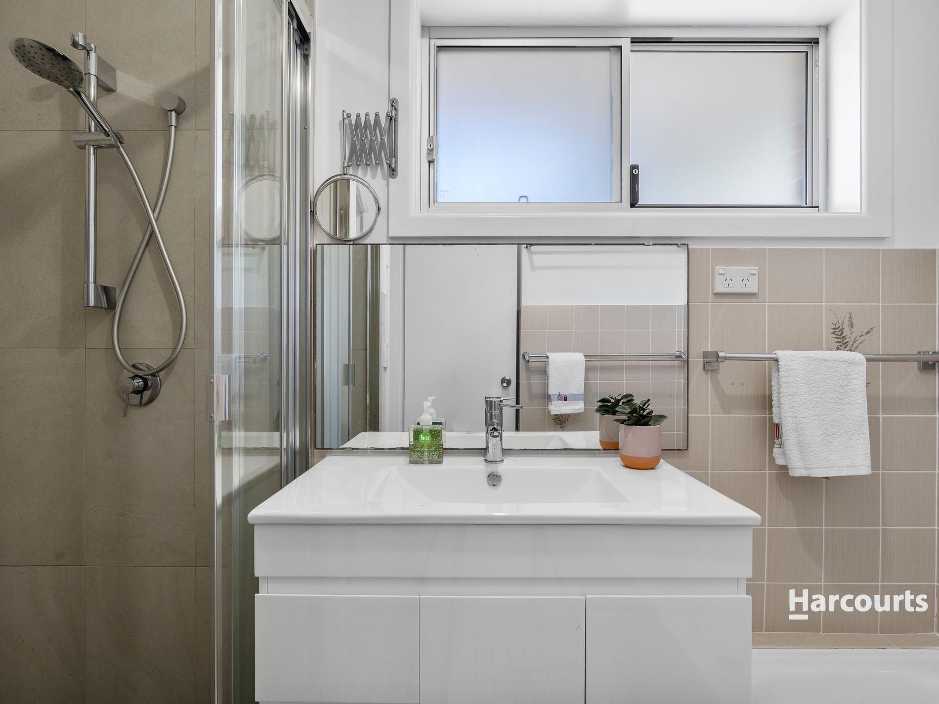 22 The Rampart, Manyana