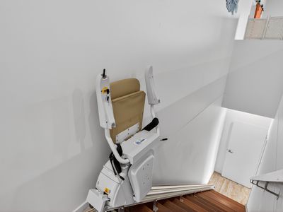 8 Blackcurrant Drive, Hideaway Bay