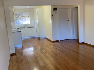 4/1065 High St, Reservoir