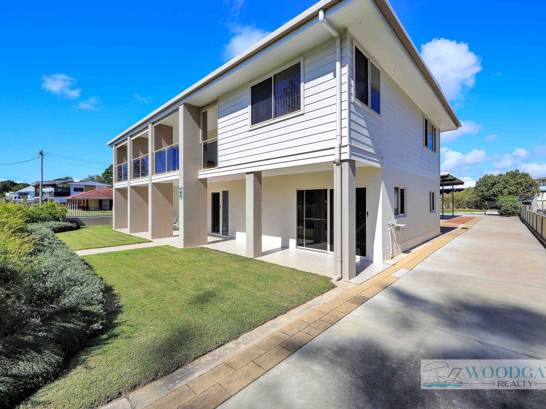 101 Esplanade, Woodgate