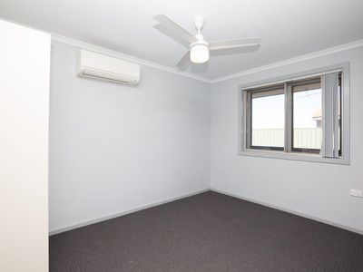 8 / 10 Dulverton Terrace, South Hedland