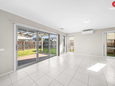11 Parklands Circuit, Elizabeth Hills