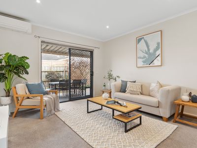 6 / 33 Deane Street, Frankston