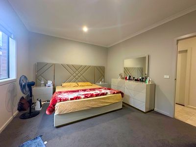 18 Petros St, Fraser Rise