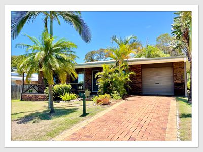 9 Vanda Street, Urangan