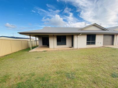 2 / 4 David Place, Kingaroy