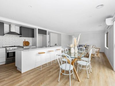 22 McArthur Crescent, Armstrong Creek