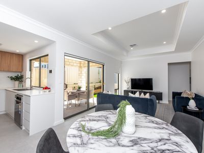 11C Canara Road, Westminster