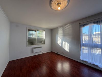 1 / 15 Beaumont Parade, West Footscray
