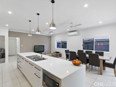 1 Paperbark Way, Urangan