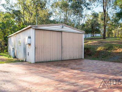 52 Banksia Drive, Mount Crosby