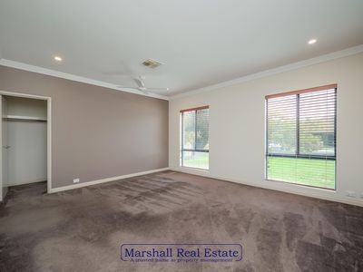 8 Newgain Cres, Carramar