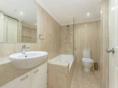 2 NINETEENTH AVENUE , Palm Beach