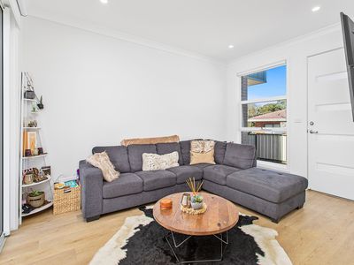 2 / 72 Kingston Street, Oak Flats
