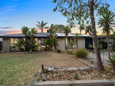 24 Hackettiana Avenue, South Lake
