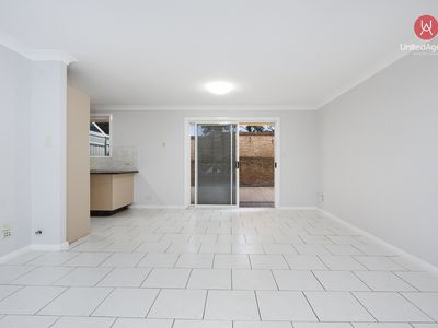 2 / 1-5 Eccles Place, Prairiewood