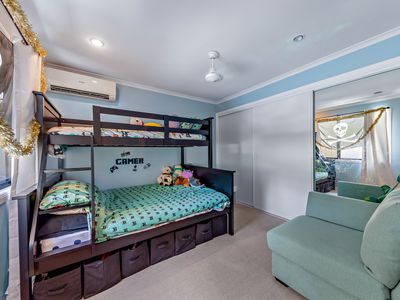 8 / 16 Beach Road, Cannonvale