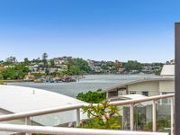 135 Macquarie Street, Teneriffe