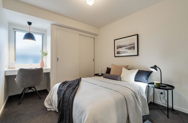 2 / 158 Spencer Street, Essendon