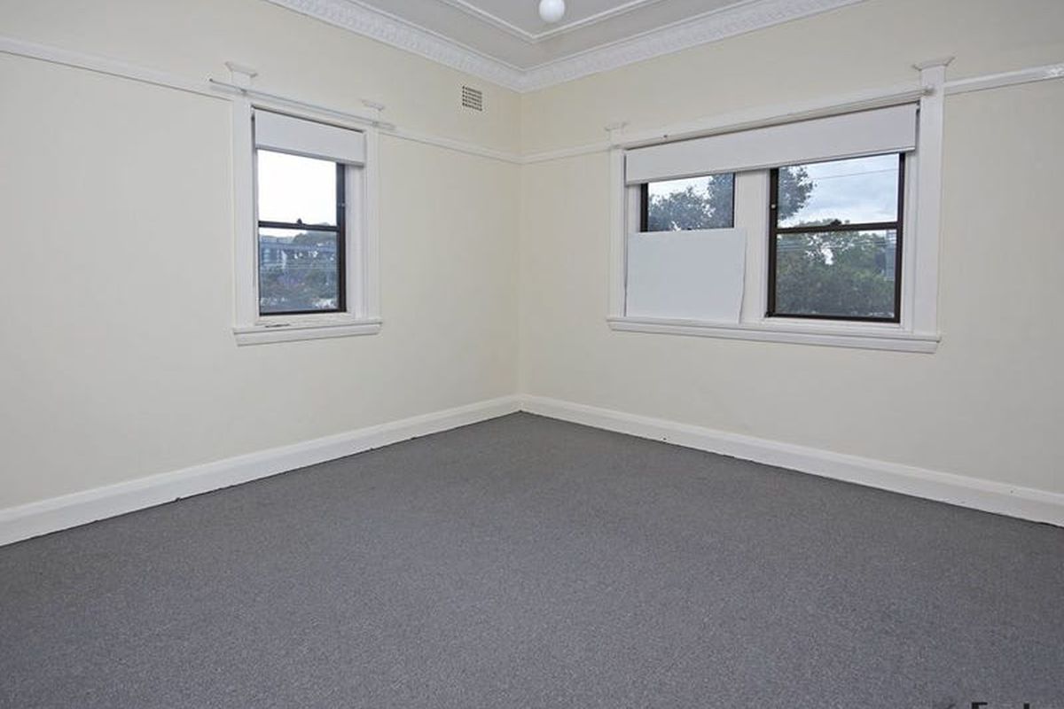 19 Grosvenor Crescent, Summer Hill