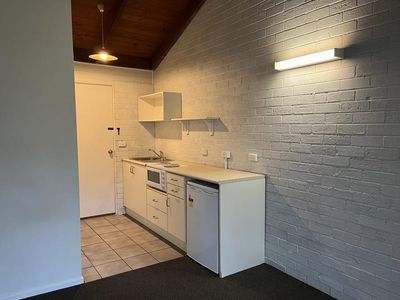 8 / 19 Lake Avenue, Ocean Grove