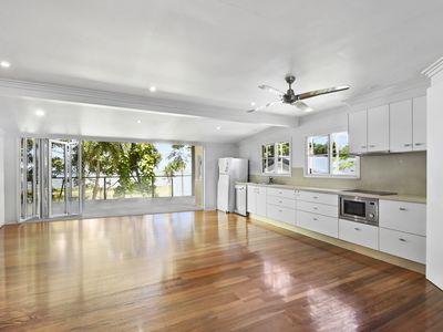 6 Feldt Street, Flying Fish Point