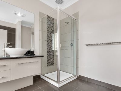 12 Clematis Crescent, Manor Lakes