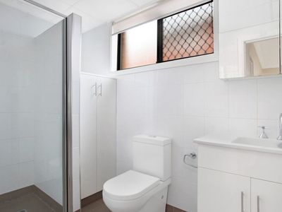 1 / 9-11 Peterborough Avenue, Lake Illawarra