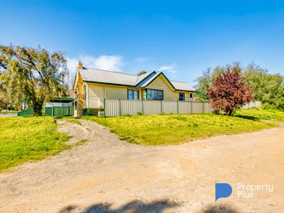 49 Holmes Road, Long Gully
