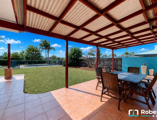 A Rare Opportunity on a North-Facing 880m² Block image 20