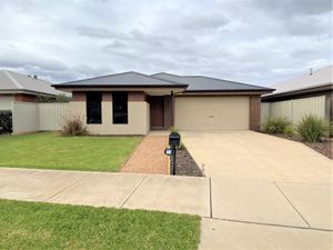 94 Greta Drive, Hamilton Valley