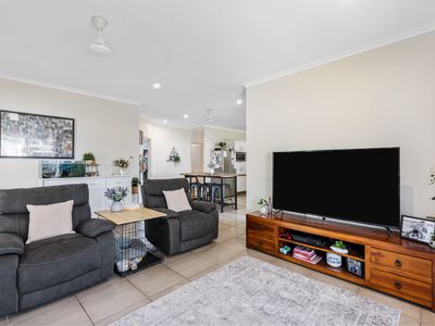 2 / 2 Priore Court, Moulden