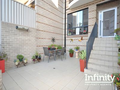 4 / 141 Carlingford Road, Epping