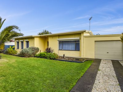 16 Bowman Street, Millicent