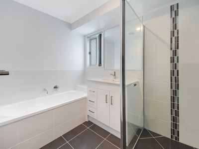 66 Invergarry Circuit, Heathwood