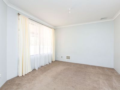 64 Mosedale Avenue, Usher