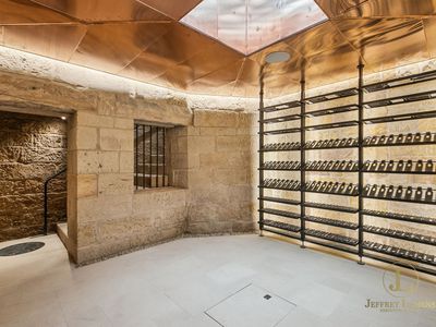 1 / 147 Darling Point Road, Darling Point