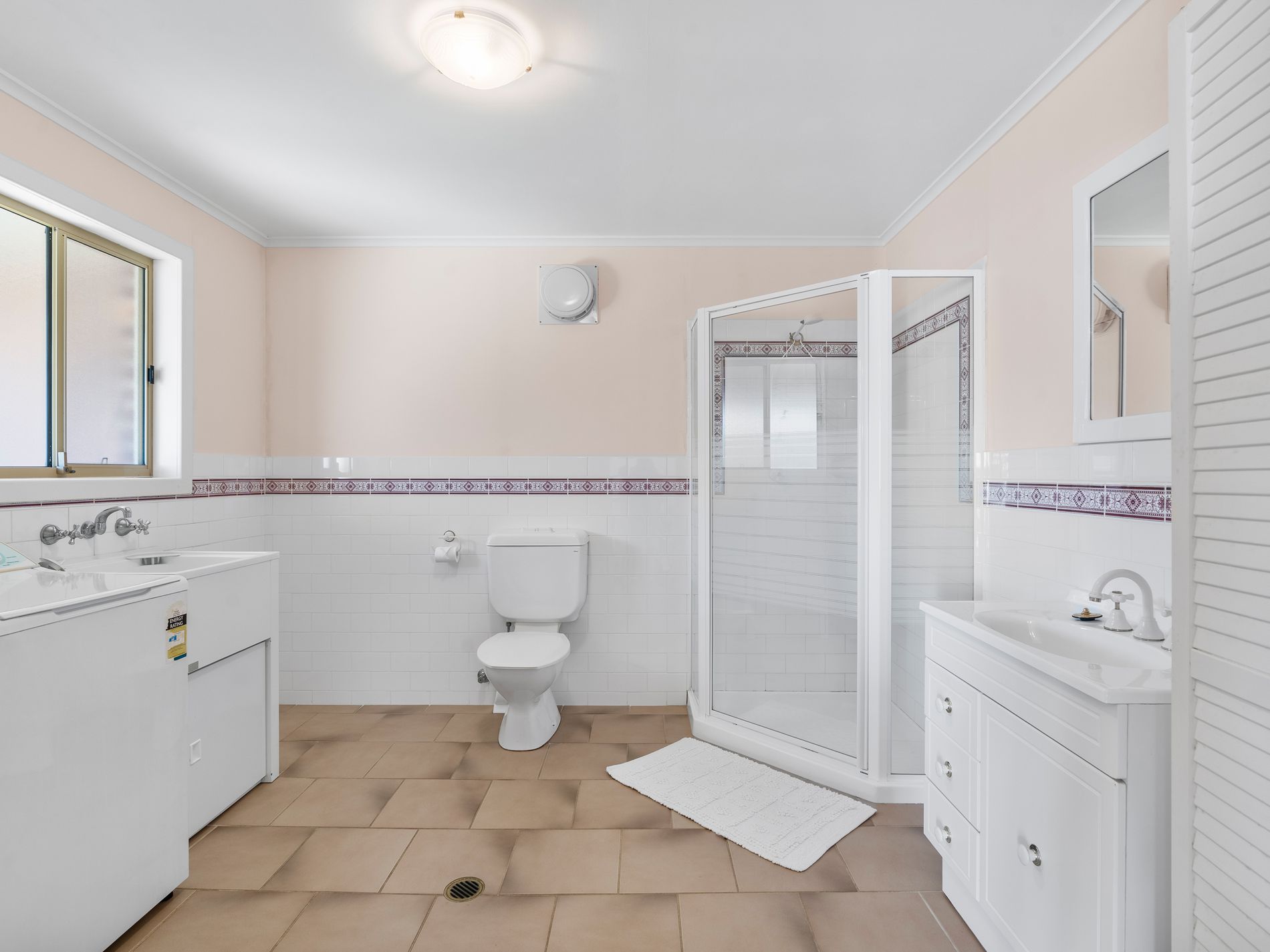 47 The Parapet, Manyana