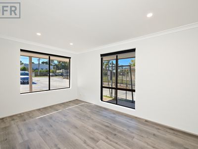 14 Crompton Road, Rockingham