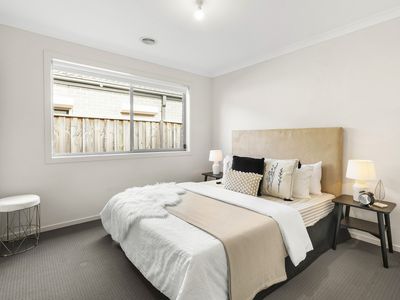 38 Straw Flower Circuit, Greenvale