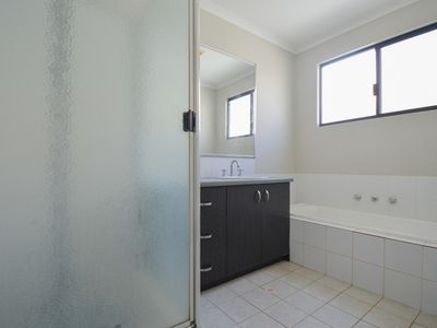 4 Nix Avenue, South Hedland