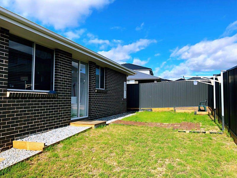9 Rowan Street, Oran Park