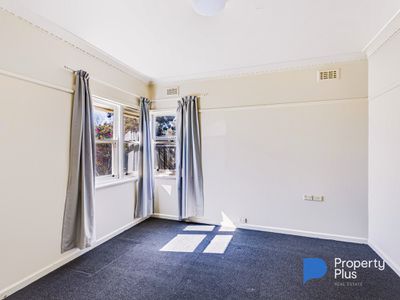 3 Curnow Street , Golden Square