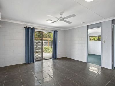 Unit 4 / 2 Topaz Street, Cooroy