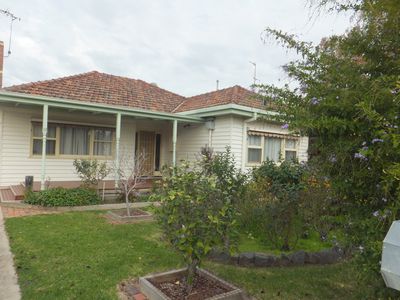 12 Lake Street, Shepparton