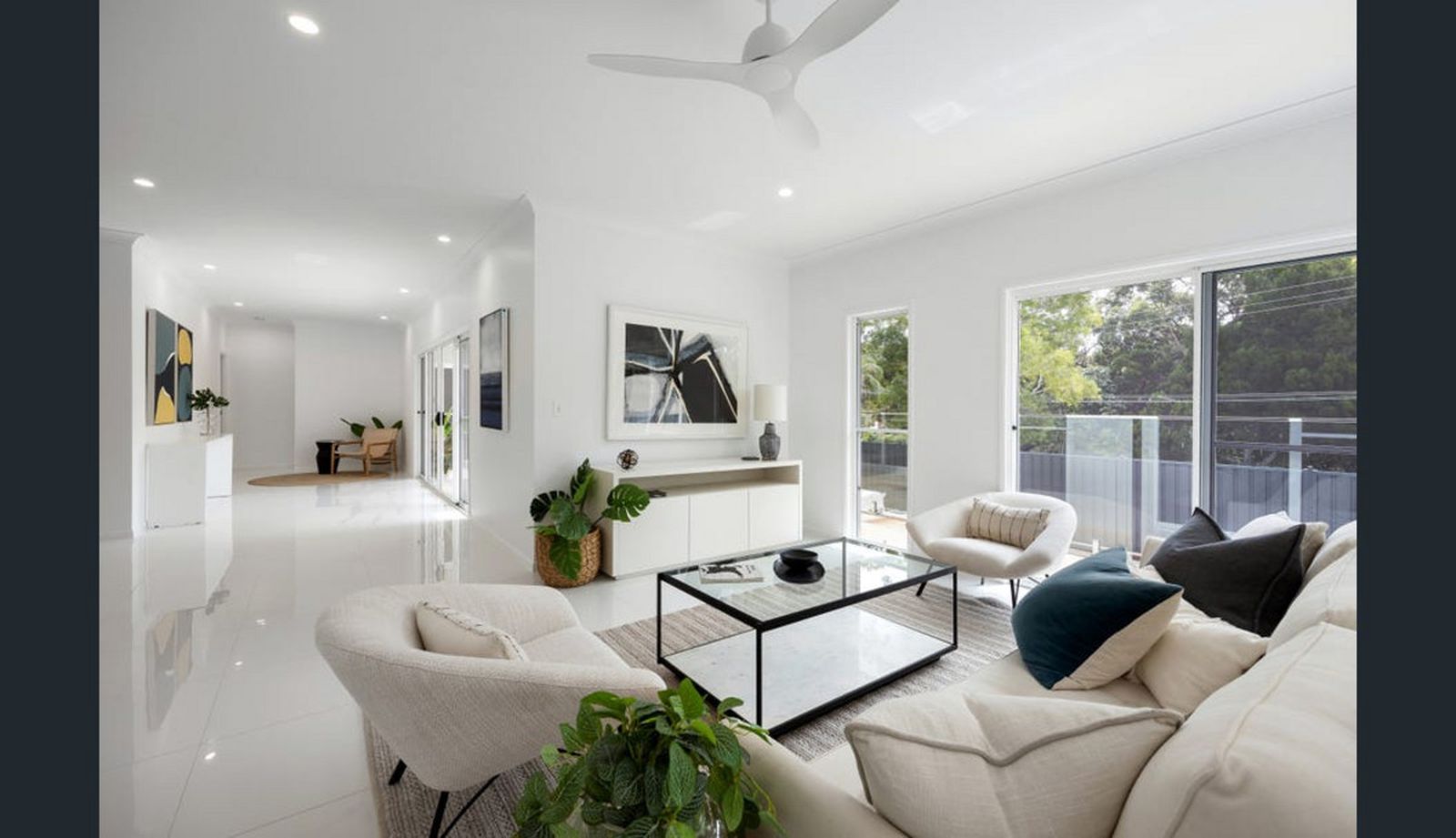Photo 2 of 28, 4 Wyandra Street, Noosa Heads