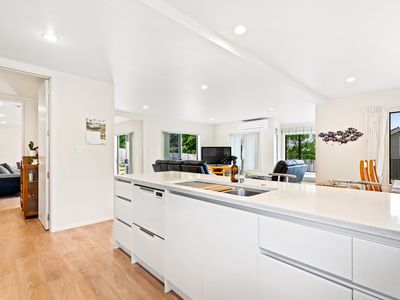 27 Connemara Court, West Harbour